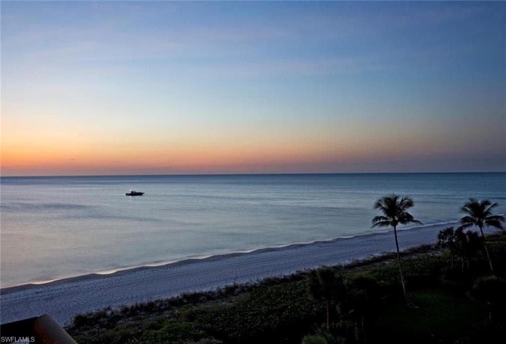 470 Launch Cir #v303, Naples, photo 3
