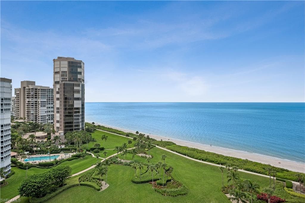 4551 Gulf Shore Blvd #605, Naples