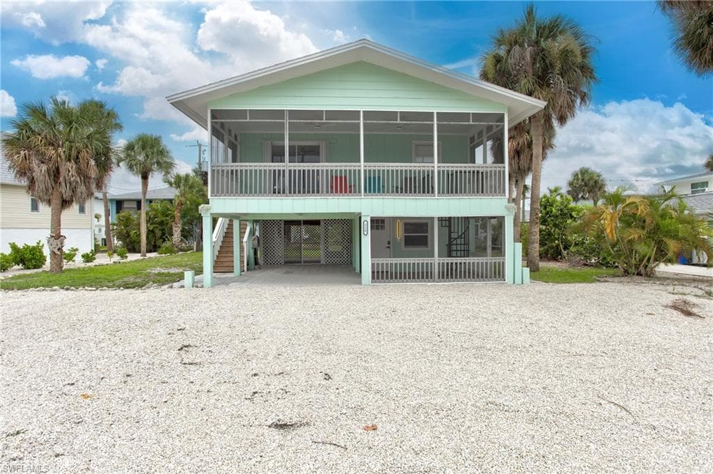 126 Andre Mar Dr, Fort Myers Beach