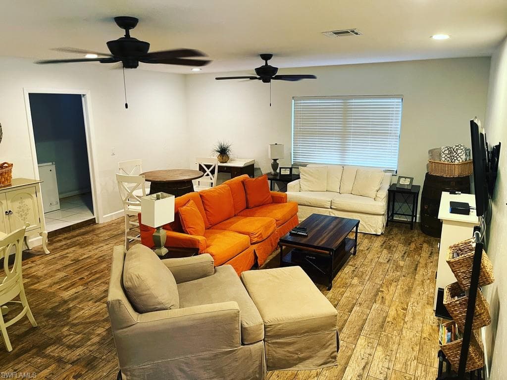 6060 Golden Oaks Ln, Naples, photo 2