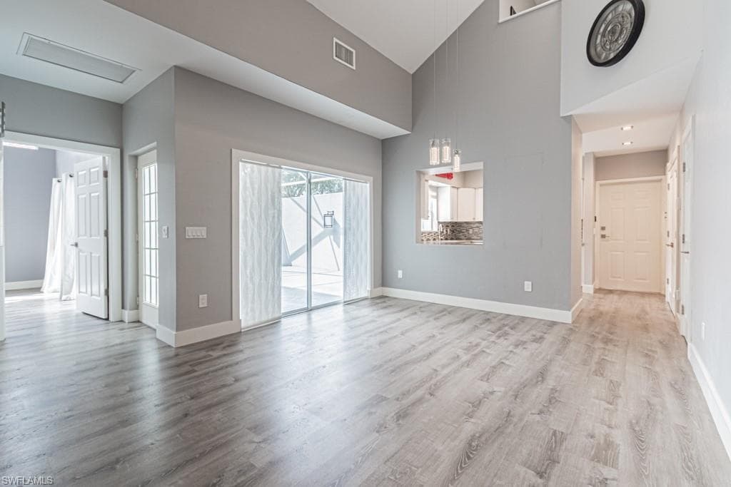 4544 Court Way #18d, Naples, photo 2