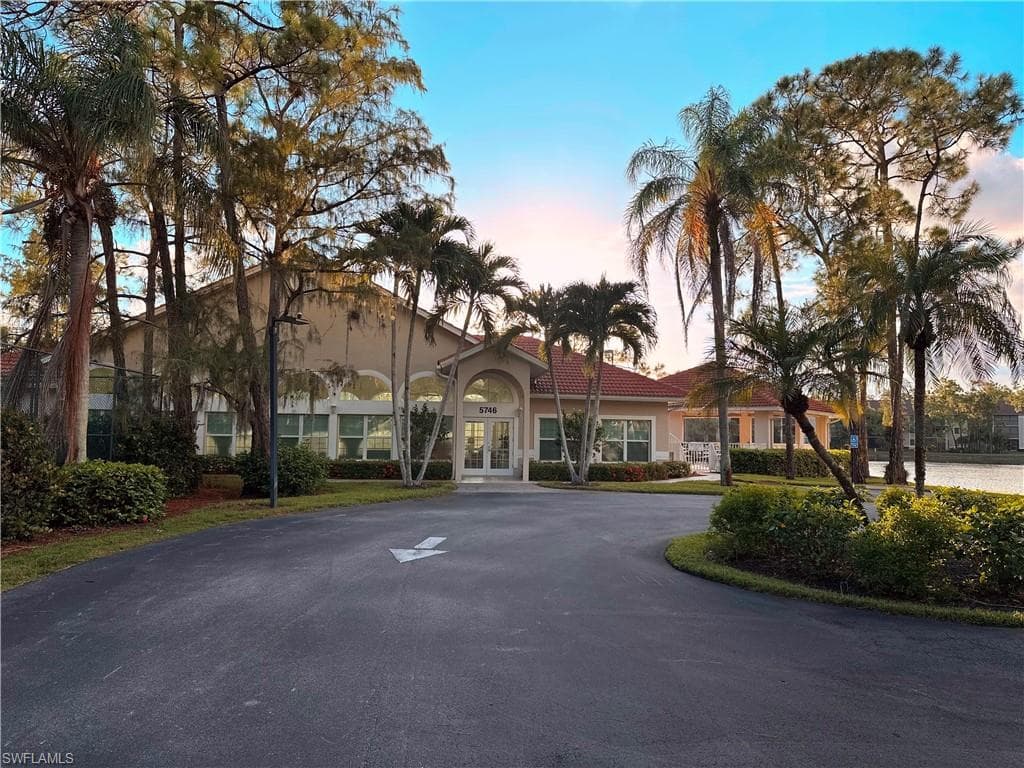 5708 Deauville Cir #j101, Naples, photo 3