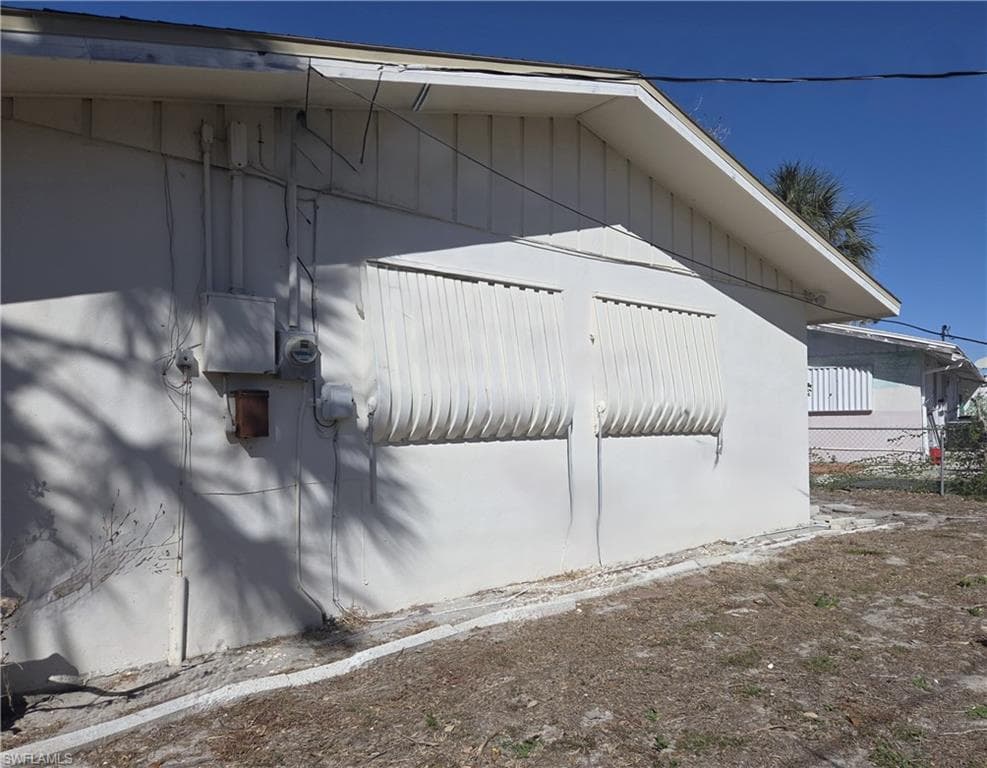 190 Jefferson St, Fort Myers Beach, photo 2