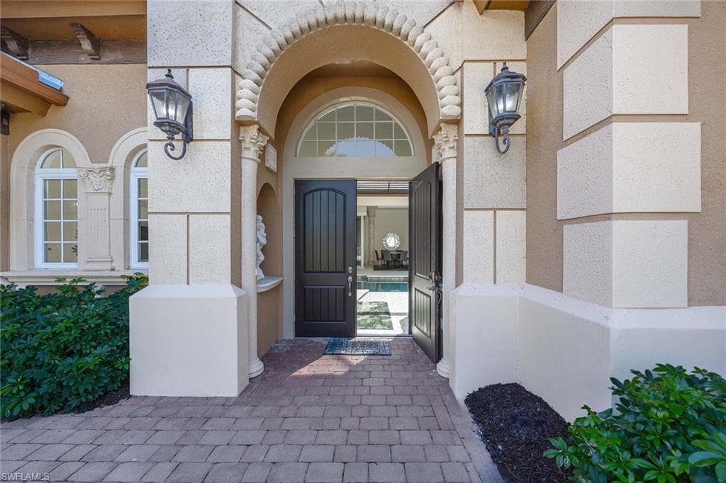 8894 Shenendoah Cir, Naples, photo 2