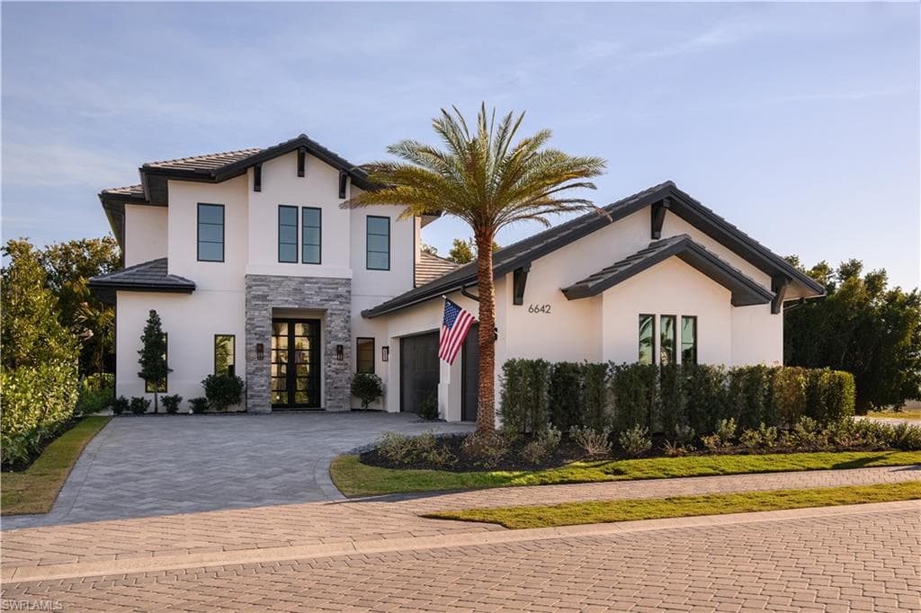 6642 Palisades Ave, Naples