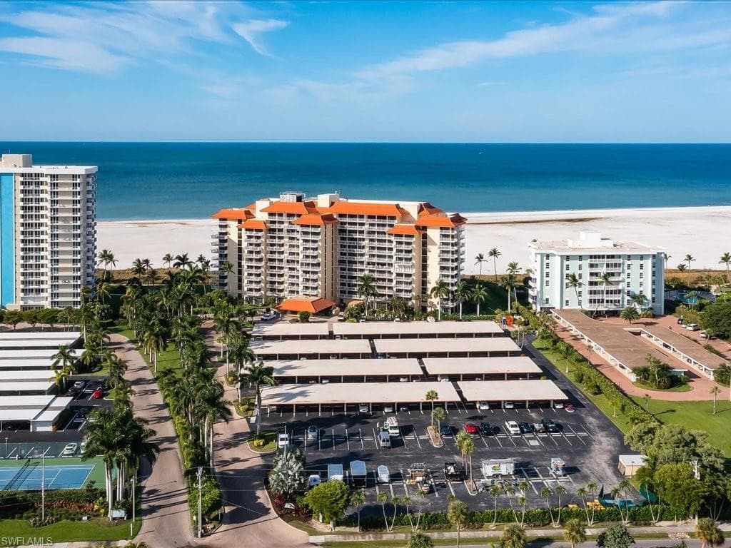 180 Seaview Ct #901, Marco Island