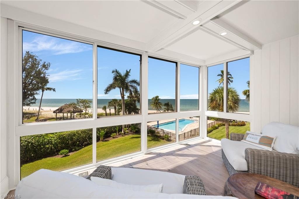 2121 Gulf Shore Blvd #206, Naples