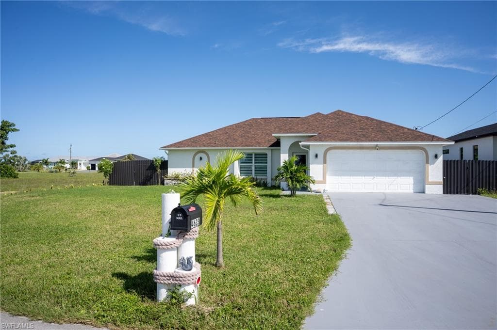4623 Jacaranda Pkwy, Cape Coral, photo 2