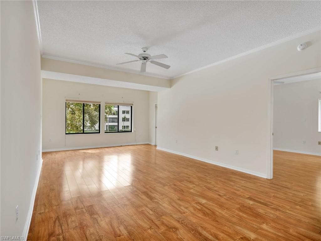 900 Arbor Lake Dr #9-206, Naples