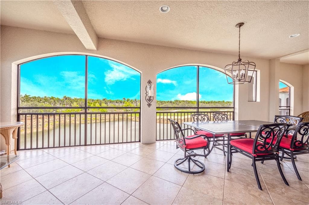 2555 Marquesa Royale Ln #1-301, Naples, photo 3