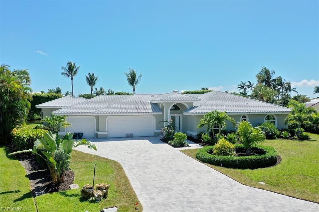924 Kings Crown Dr, Sanibel, photo 3
