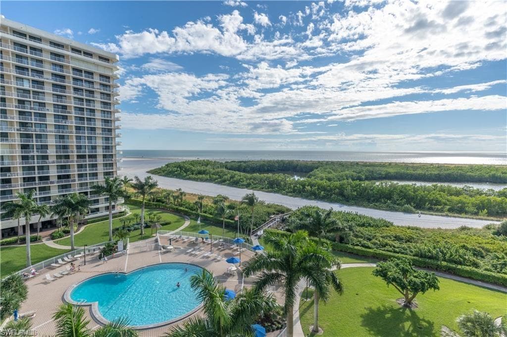 440 Seaview Ct #805, Marco Island