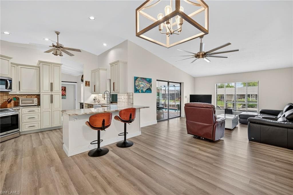 1823 Stevenson Rd, North Fort Myers, photo 3