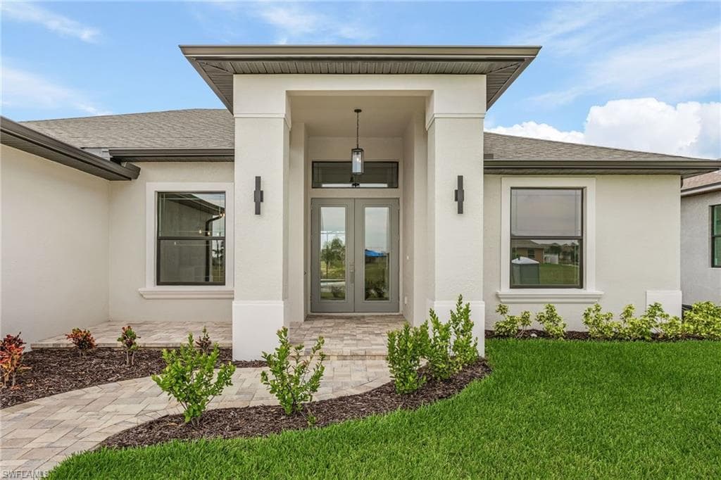 106 33rd Pl, Cape Coral, photo 2