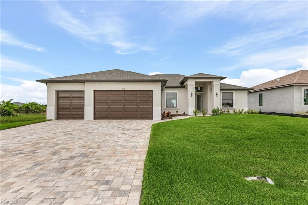 106 33rd Pl, Cape Coral