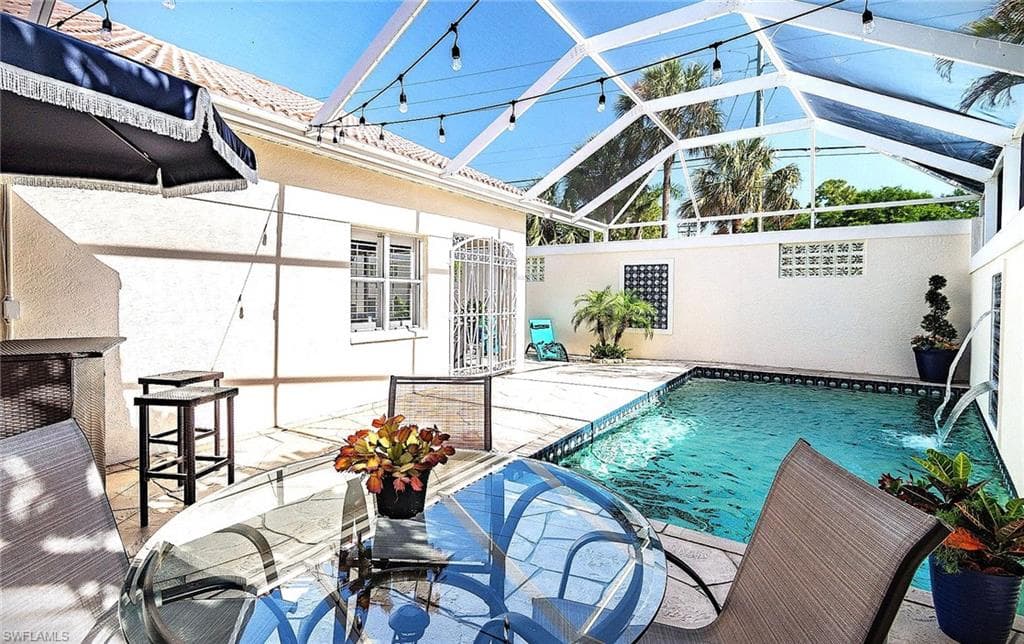 102 Palm Frond Ct, Naples, photo 2