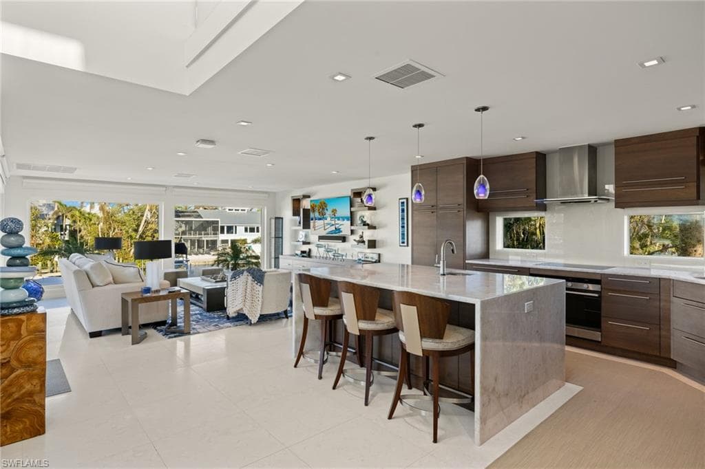 1290 Bay Dr, Sanibel, photo 3