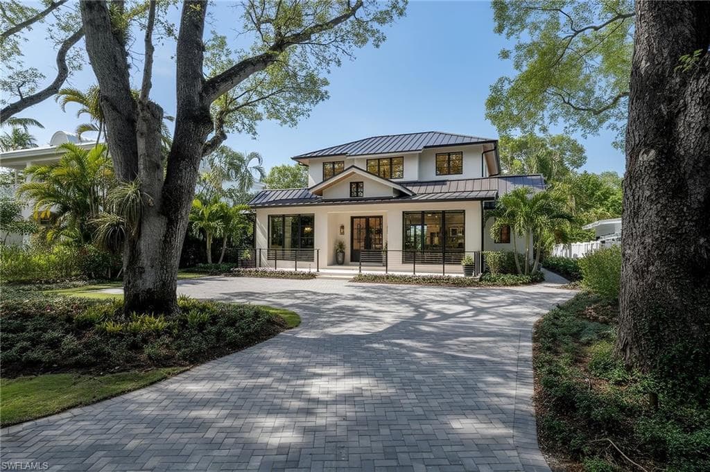349 2nd Ave, Naples