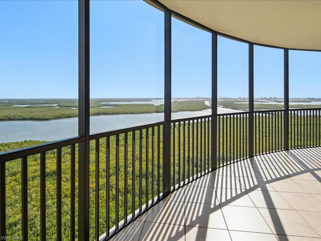 1050 Borghese Ln #1804, Naples