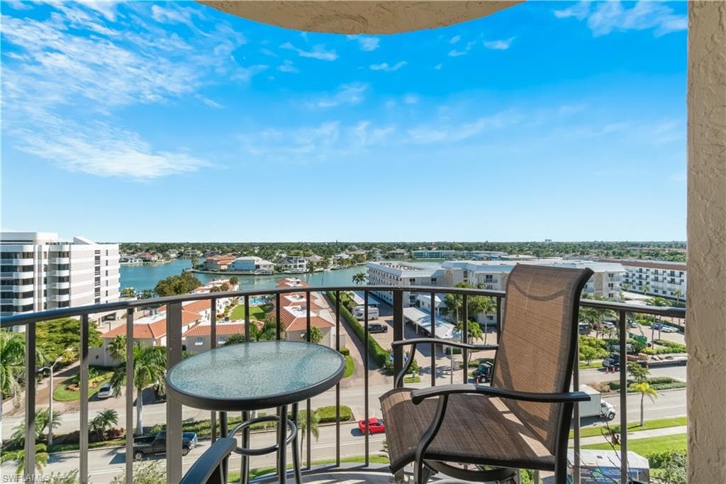 3115 Gulf Shore Blvd #701s, Naples