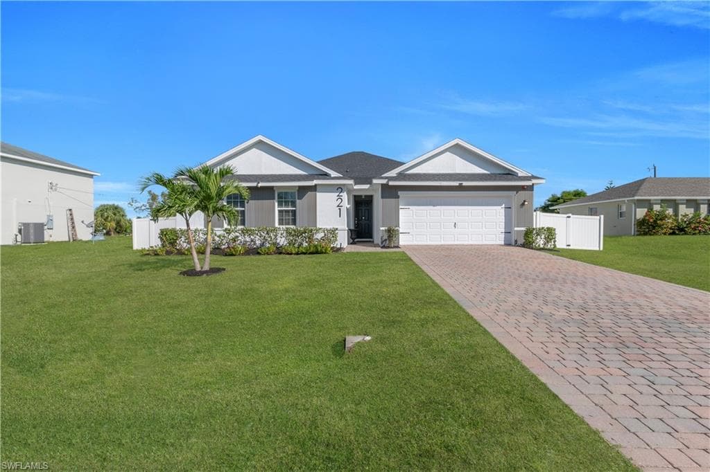 221 21st Ter, Cape Coral, photo 2