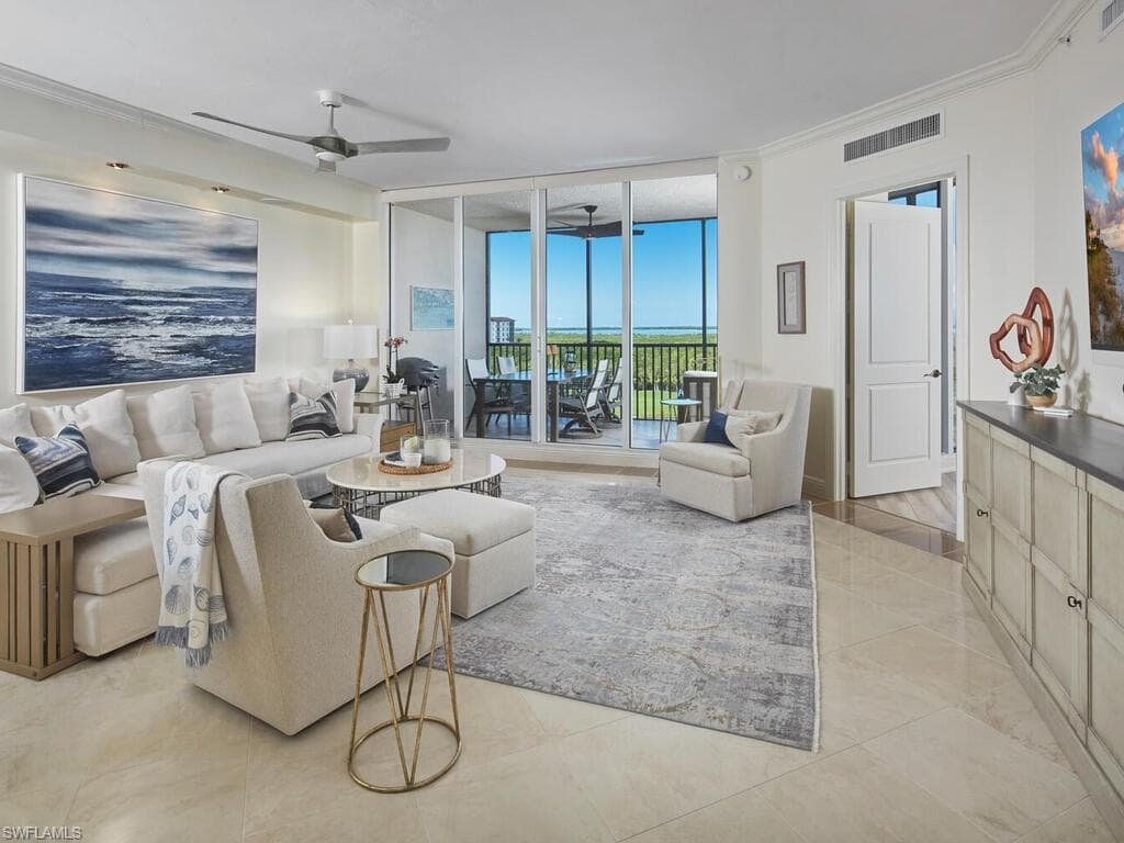 23850 Via Italia Cir #504, Estero