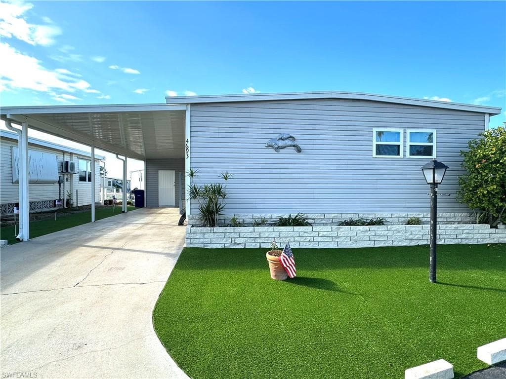 4693 Leilani Ln, Bonita Springs