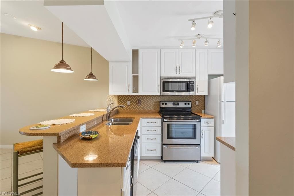 1305 Mainsail Dr #1013, Naples, photo 3