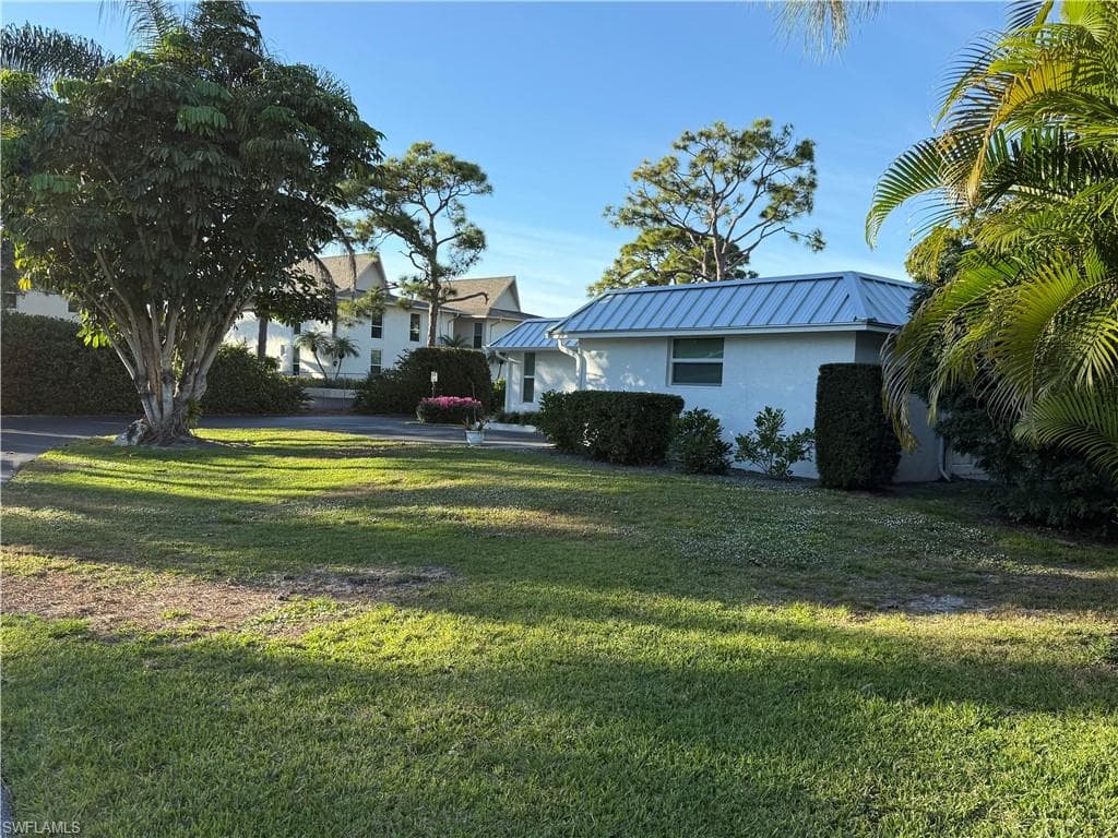 310 Carnaby Ct, Naples, photo 2