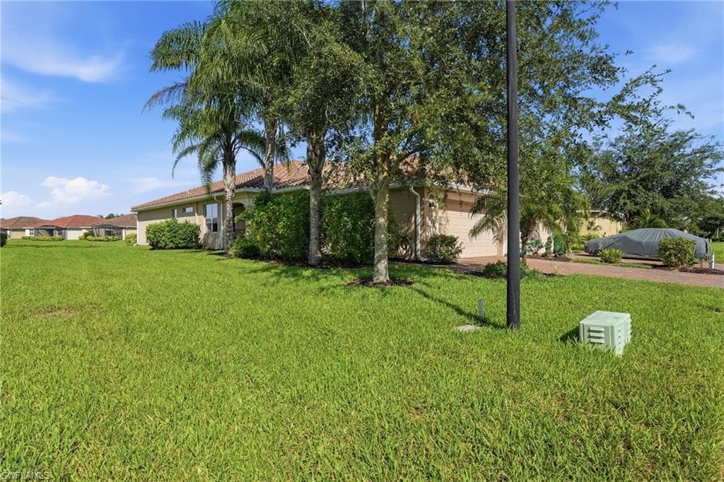 2009 Tamarron Ln, Naples, photo 2
