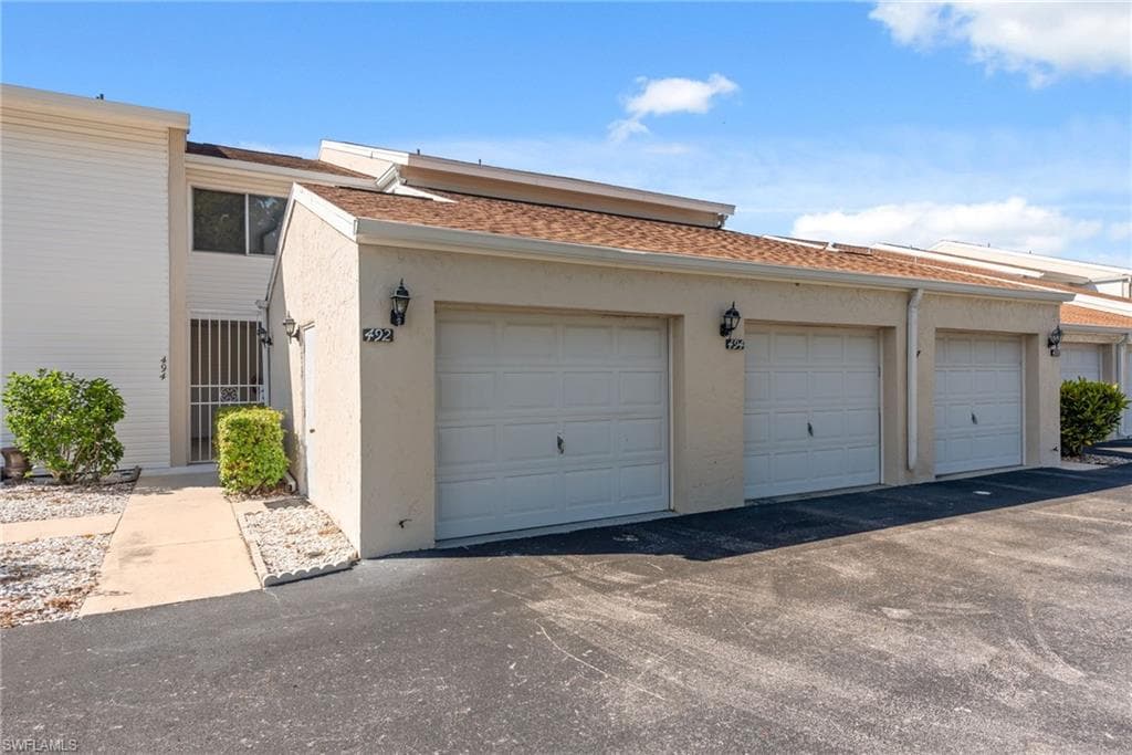 494 Bristle Cone Ln #48, Naples