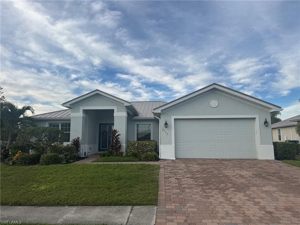 2557 Ashbury Cir, Cape Coral