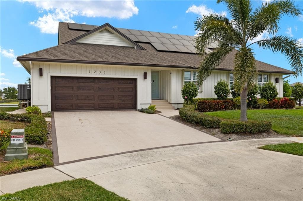 1236 Lamplighter Ct, Marco Island, photo 2