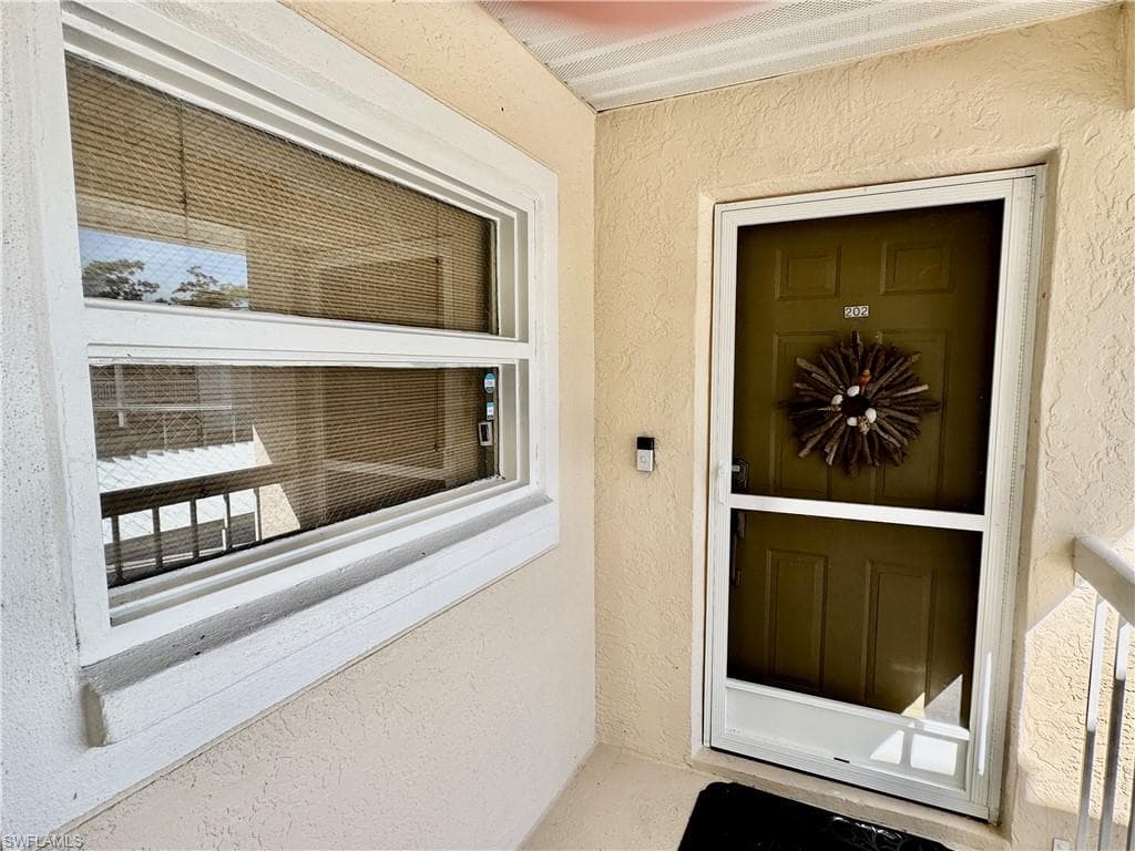 645 Squire Ct #202, Naples, photo 2