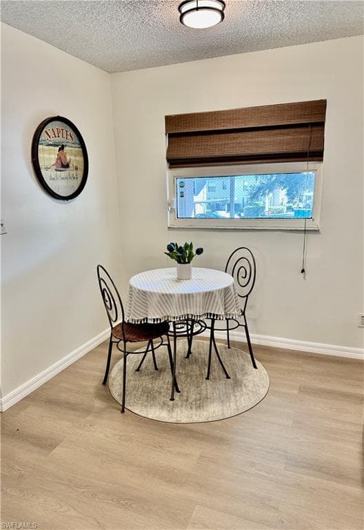 645 Squire Ct #202, Naples, photo 3