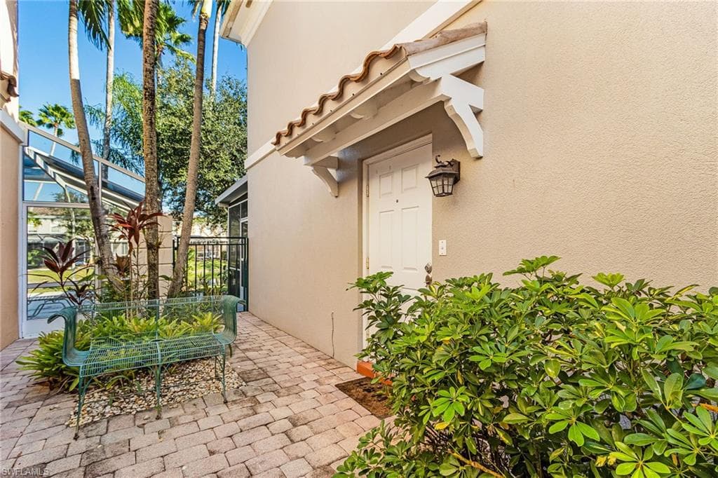 5733 Cove Cir, Naples, photo 3