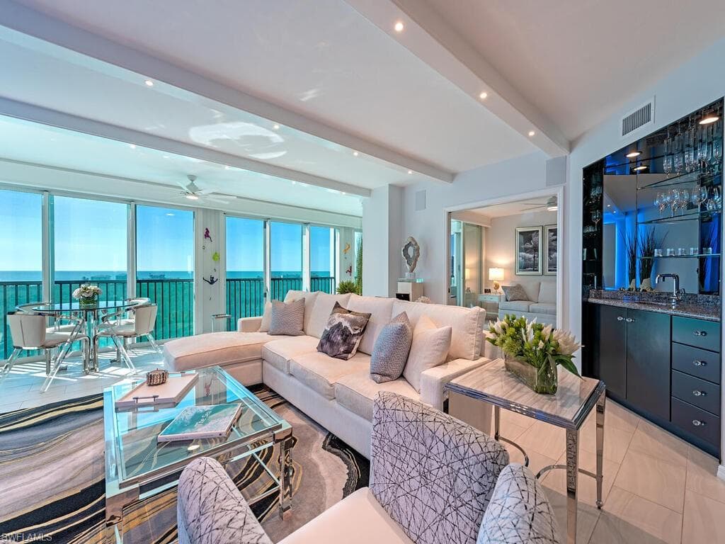 7515 Pelican Bay Blvd #9c, Naples