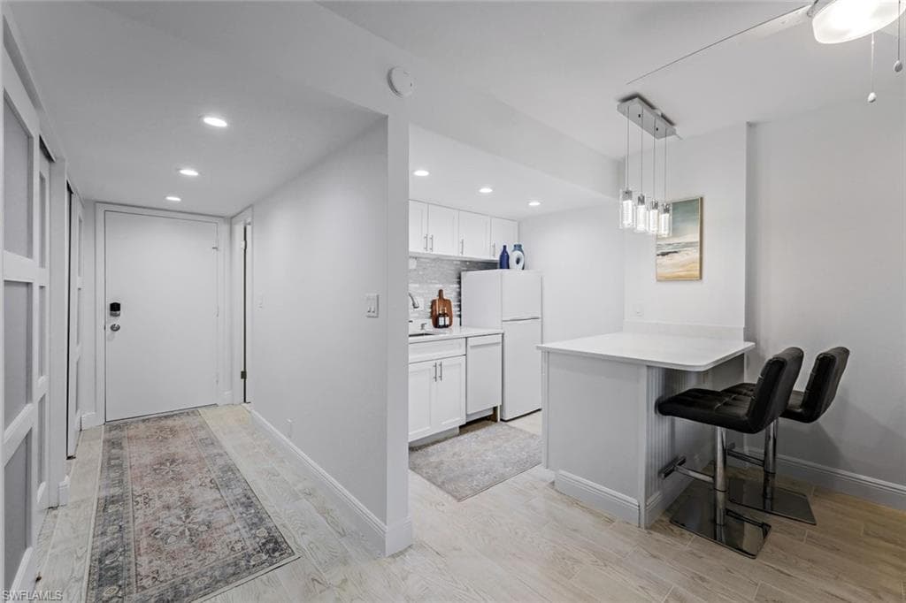 5 Bluebill Ave #205, Naples, photo 3