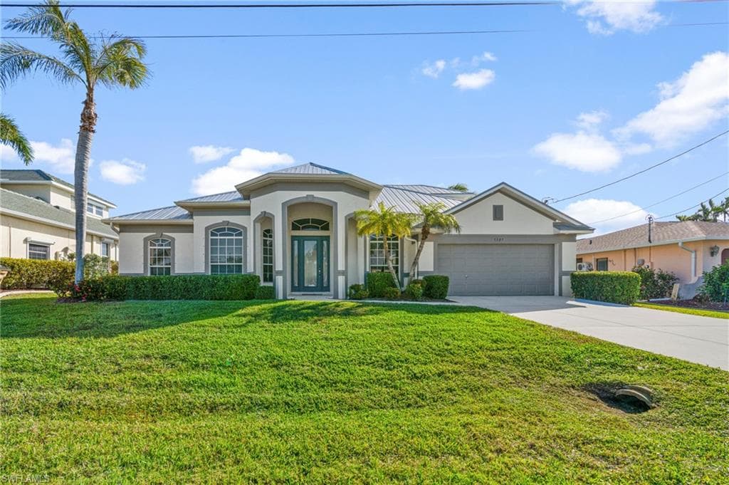5307 25th Pl, Cape Coral, photo 3