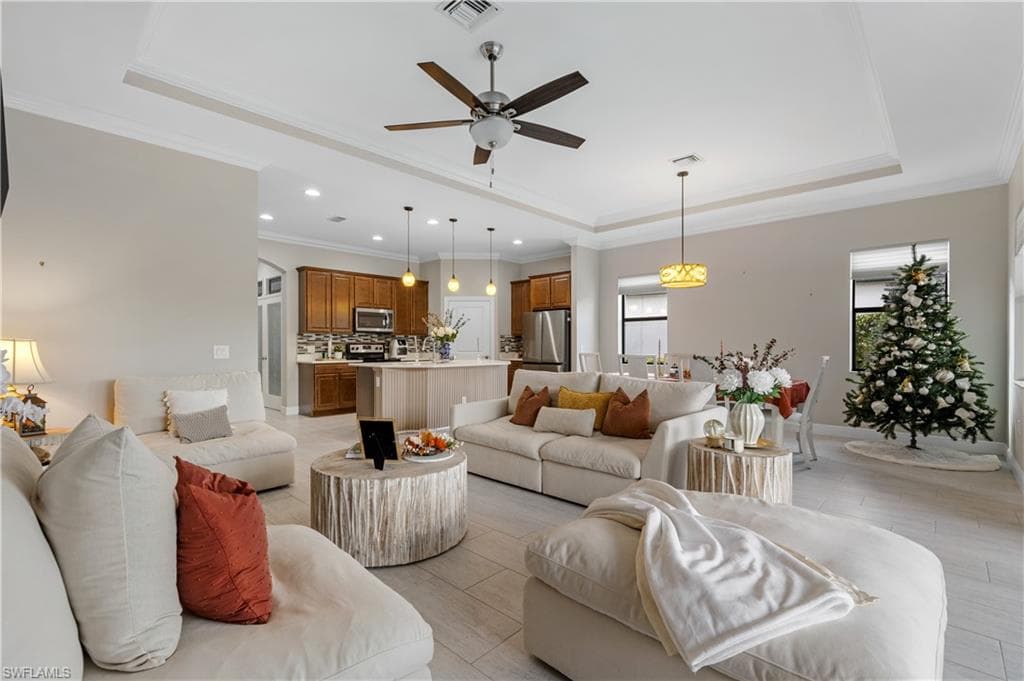 11546 Onyx Cir, Fort Myers, photo 3