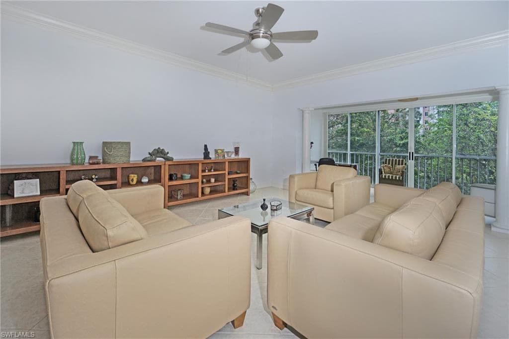 5895 Chanteclair Dr #118, Naples, photo 2