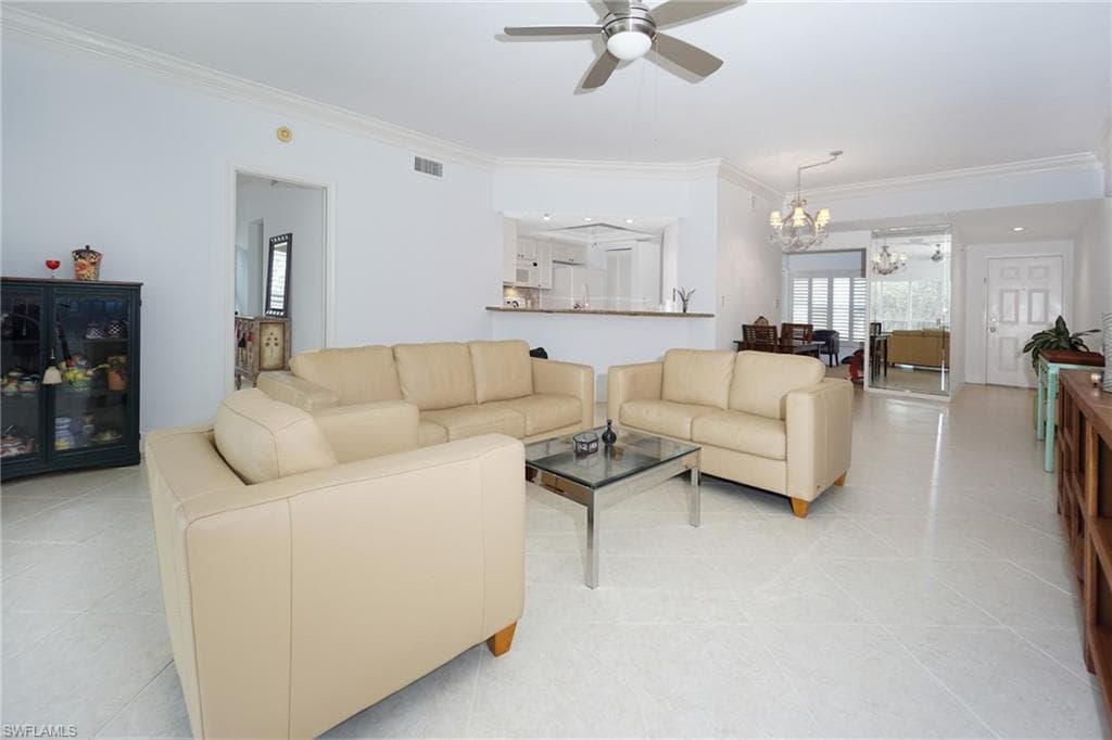 5895 Chanteclair Dr #118, Naples