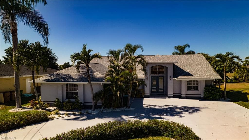 4332 Country Club Blvd, Cape Coral, photo 2