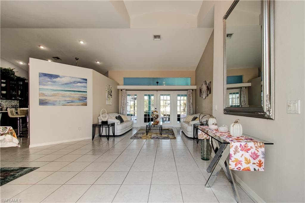 4332 Country Club Blvd, Cape Coral, photo 3