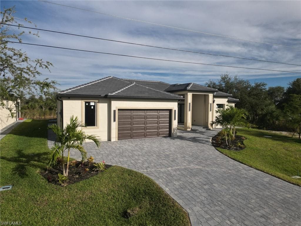10474 Winnipeg St, Port Charlotte, photo 2