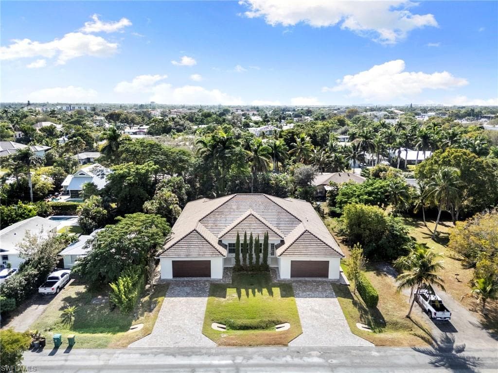 1086 Michigan Ave, Naples