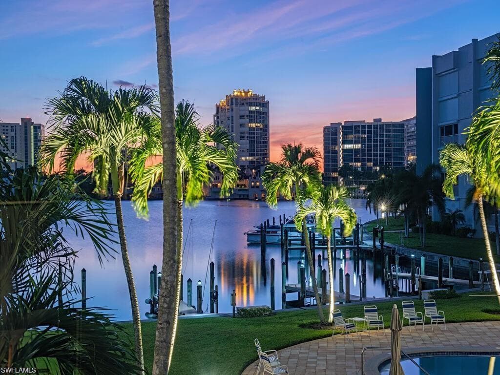 400 Park Shore Dr #102, Naples, photo 3