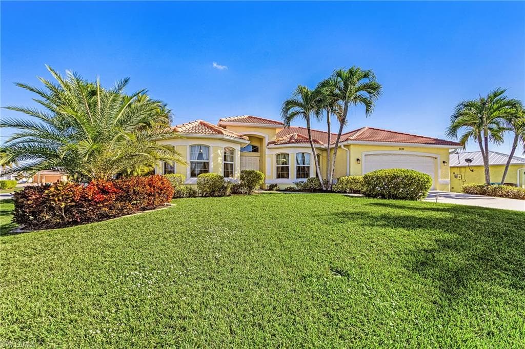 3433 7th Ln, Cape Coral