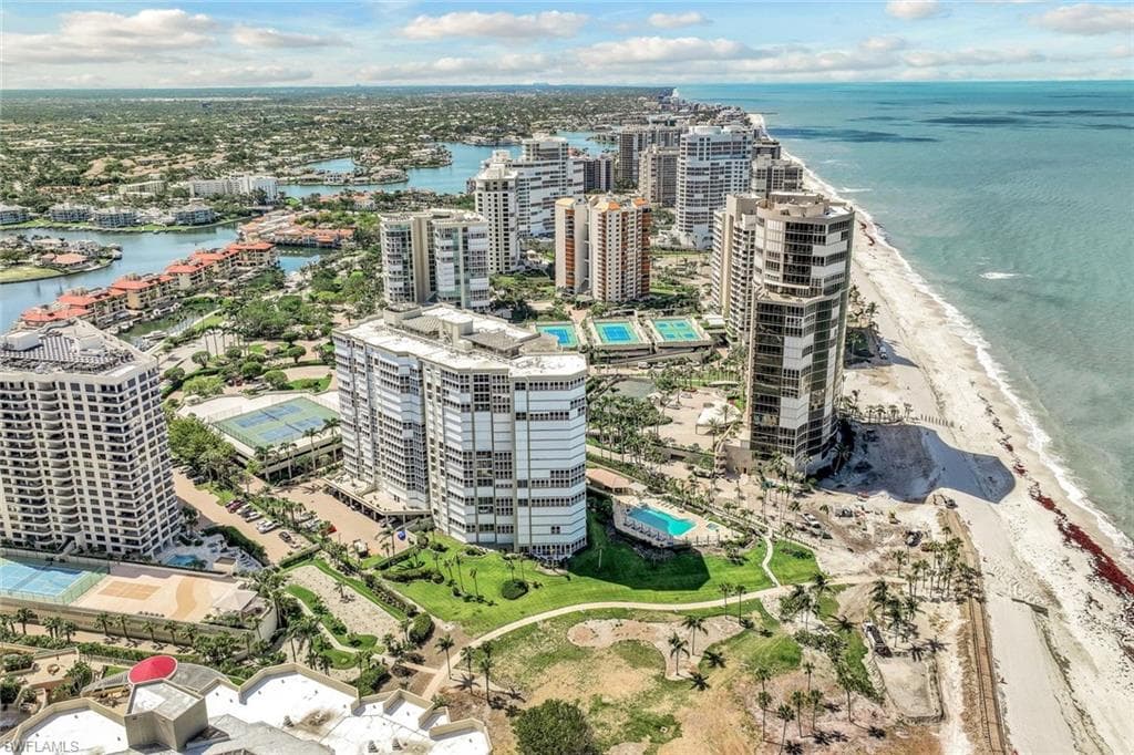 4401 Gulf Shore Blvd #1104, Naples