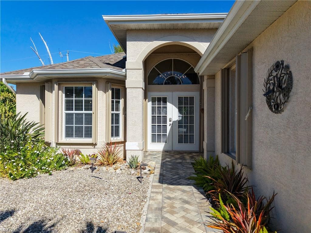 3472 Manatee Dr, St. James City